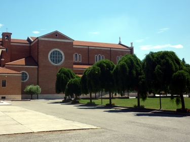 Sanktuarium Madonna di Rosa