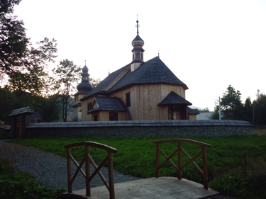 drewniany kościółek