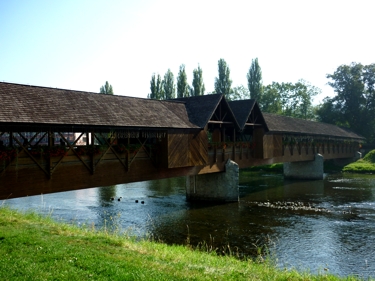 Holzbrücke