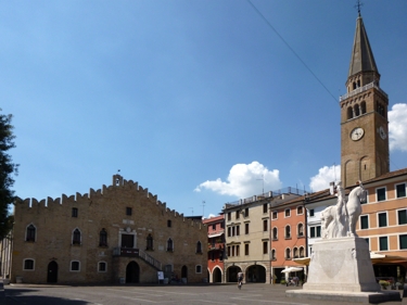 Piazza della Repubblica w Portogruaro